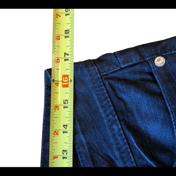 𝅺guess Original Premium Dark Wash Jeans EUC - Picture 9 of 15